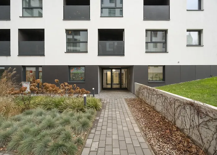 Gwiazdzista Elegant Apartment For 6 Guests With Balcony & Parking By Noclegi Renters
