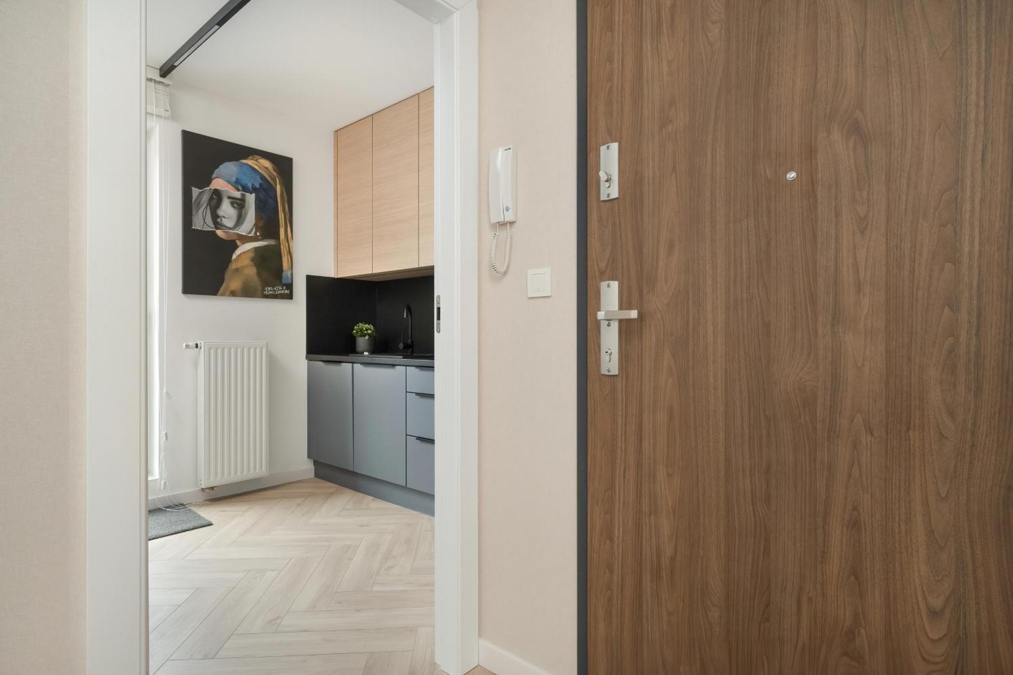 Apartament Gwiazdzista Elegant For 6 Guests With Balcony & Parking By Renters Wrocław