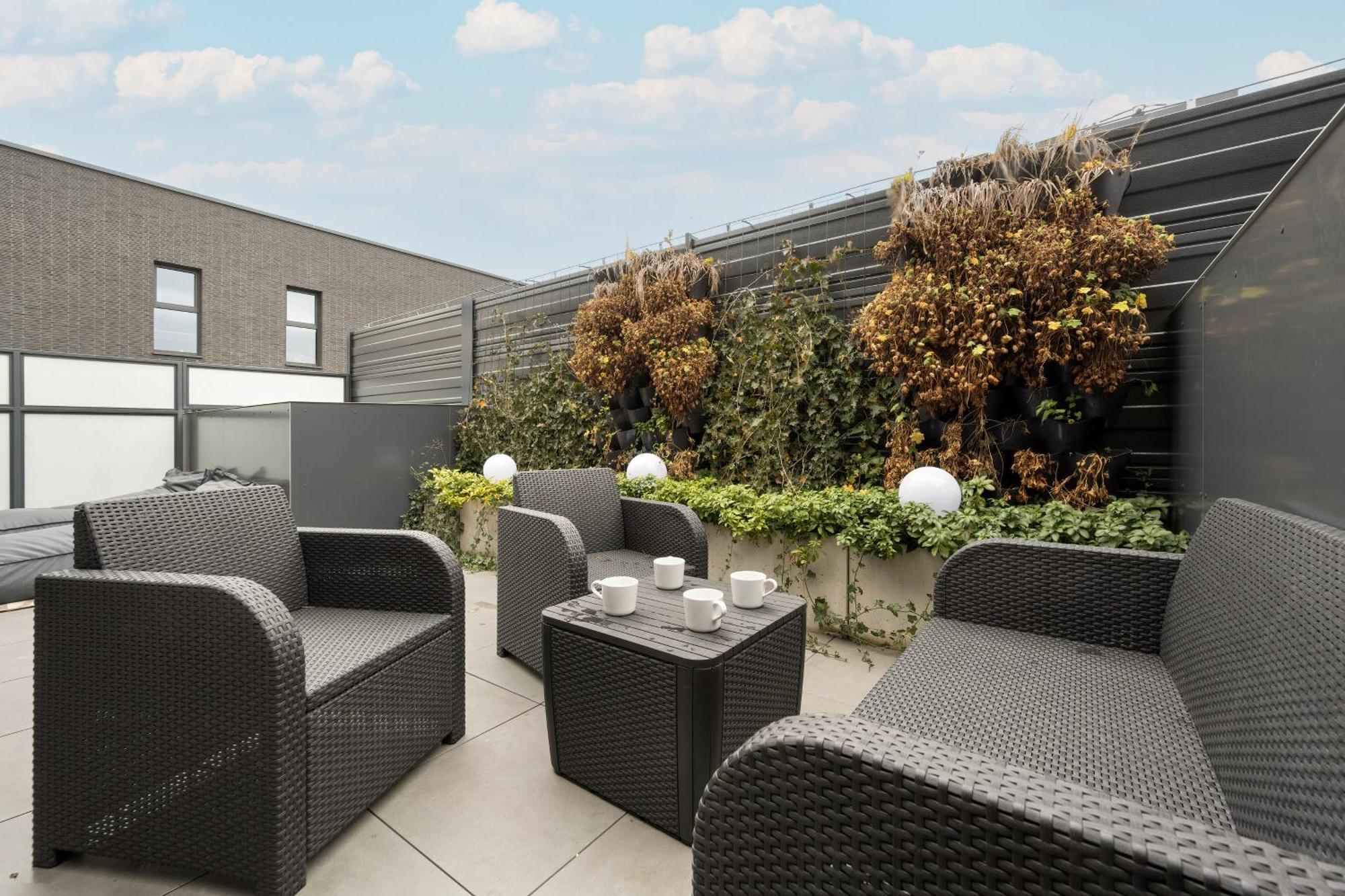 Gwiazdzista Elegant For 6 Guests With Balcony & Parking By Renters Apartament Wrocław