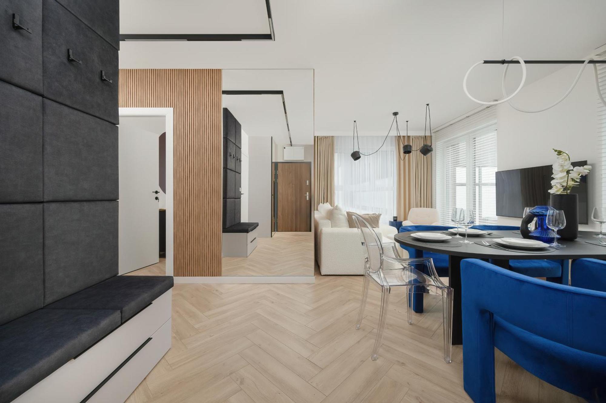 Gwiazdzista Elegant For 6 Guests With Balcony & Parking By Renters Apartament *