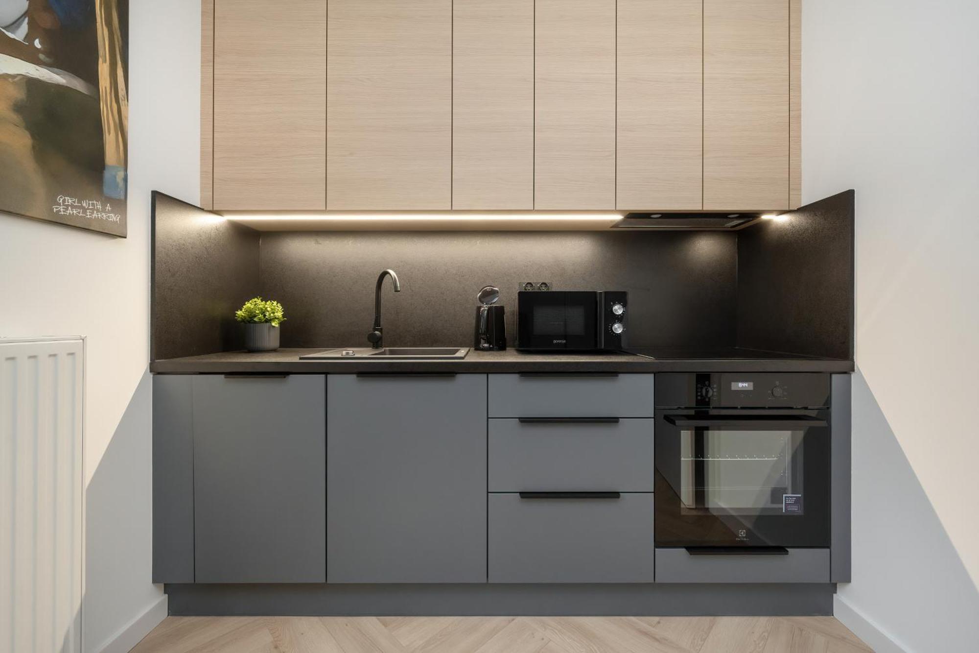 Gwiazdzista Elegant For 6 Guests With Balcony & Parking By Renters Apartament *