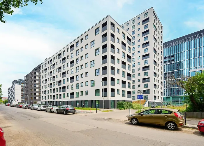 Gwiazdzista Elegant Apartment For 6 Guests With Balcony & Parking By Noclegi Renters